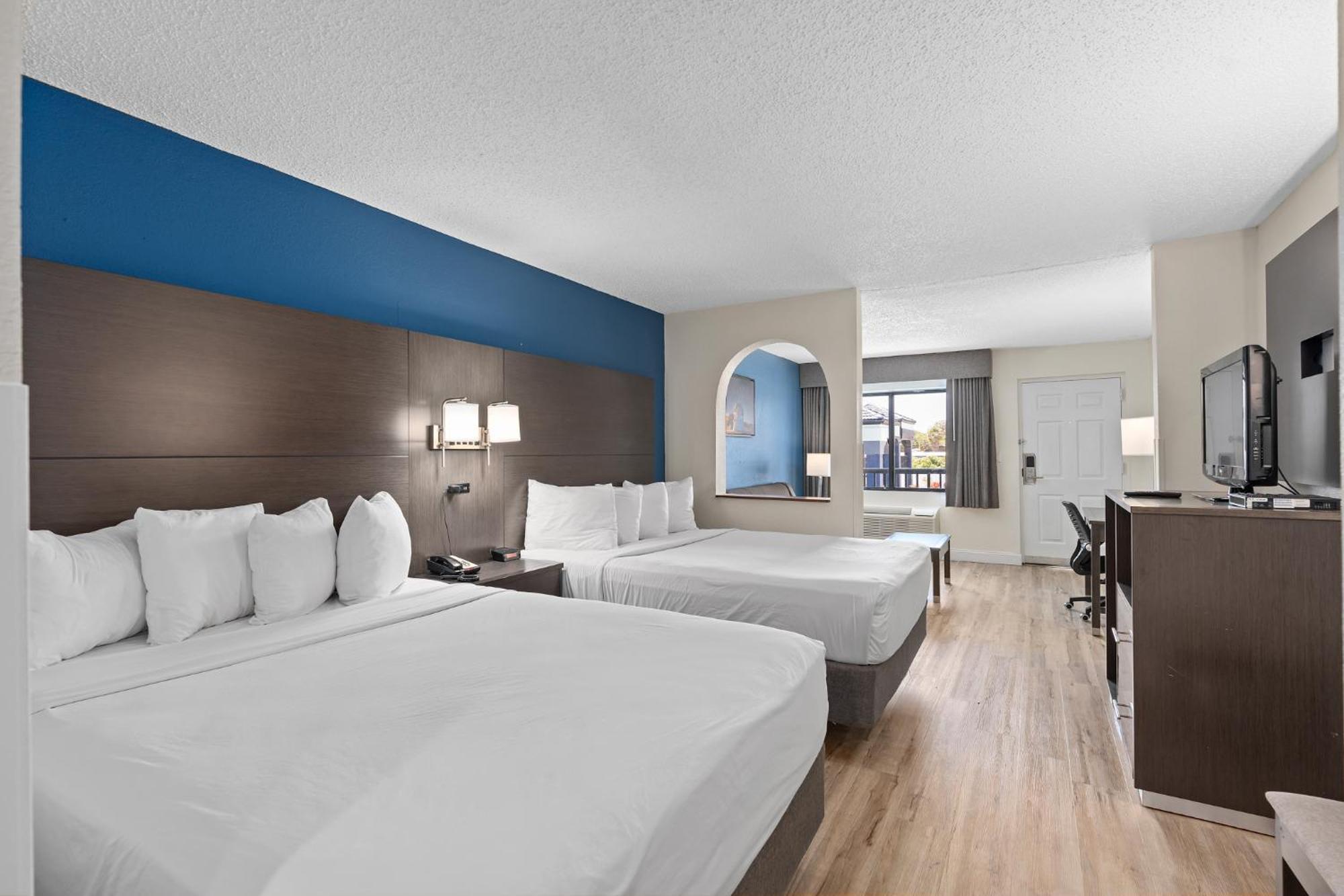 Hotel Baymont By Wyndham Orlando East à Alafaya Extérieur photo