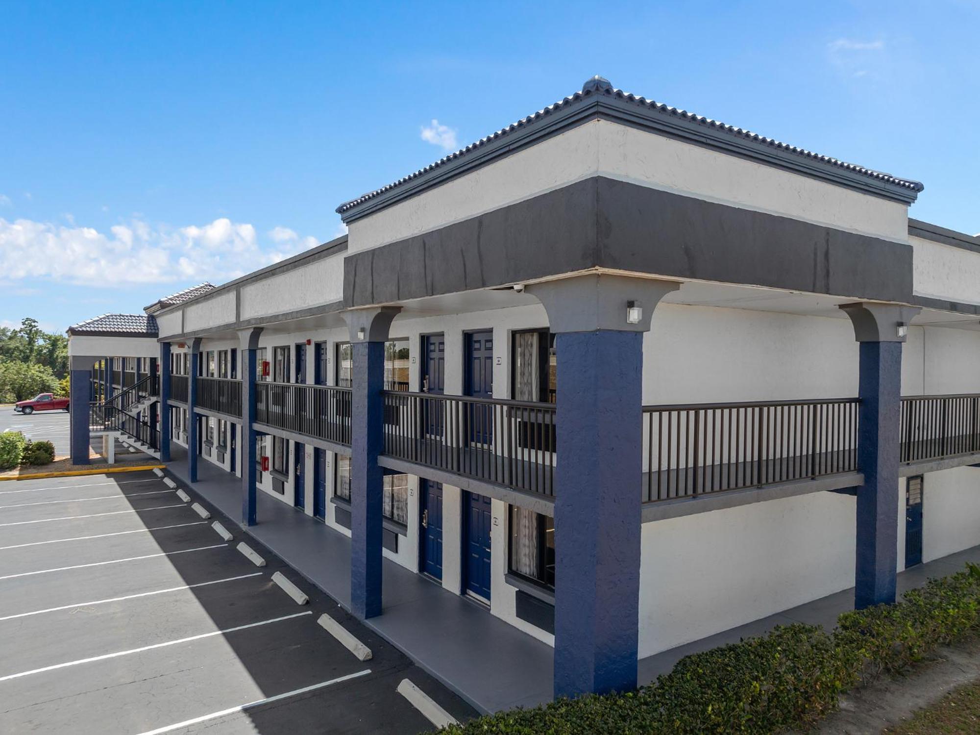 Hotel Baymont By Wyndham Orlando East à Alafaya Extérieur photo